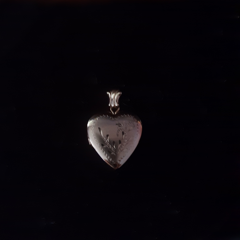 Heart shaped locket 14K G.F.